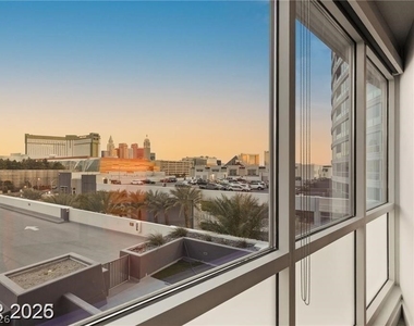 4525 Dean Martin Drive - Photo Thumbnail 16