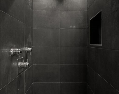 4525 Dean Martin Drive - Photo Thumbnail 21