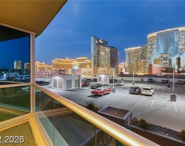 4525 Dean Martin Drive - Photo Thumbnail 25