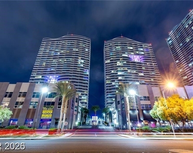 4525 Dean Martin Drive - Photo Thumbnail 29