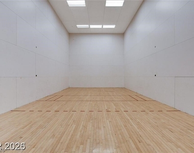 4525 Dean Martin Drive - Photo Thumbnail 35