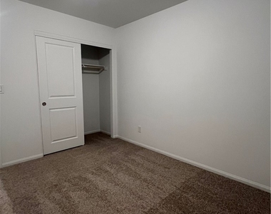 7668 Loftwood Avenue - Photo Thumbnail 28