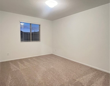 7668 Loftwood Avenue - Photo Thumbnail 25