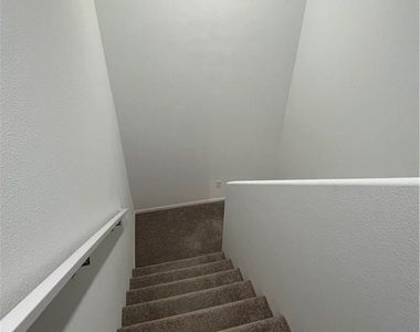 7668 Loftwood Avenue - Photo Thumbnail 31