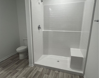 7668 Loftwood Avenue - Photo Thumbnail 18