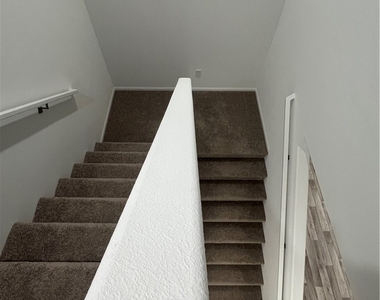 7668 Loftwood Avenue - Photo Thumbnail 32