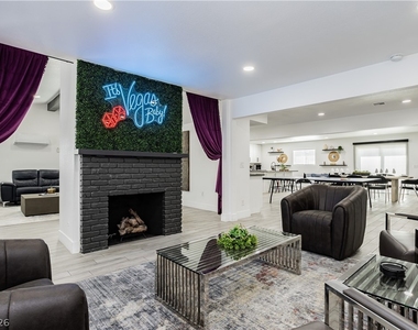 1913 Birch Street - Photo Thumbnail 2