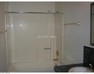 211 Zinc Street - Photo Thumbnail 5