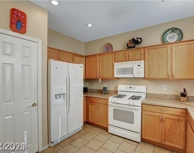 5839 Candia Court - Photo Thumbnail 8