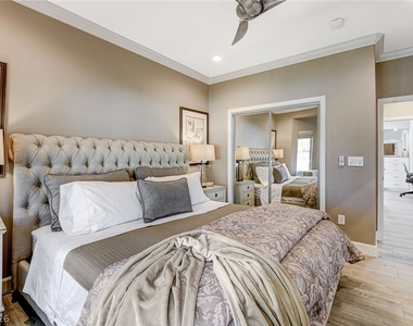 2913 Vista Butte Drive - Photo Thumbnail 19