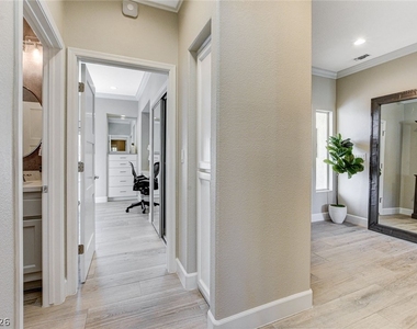 2913 Vista Butte Drive - Photo Thumbnail 21
