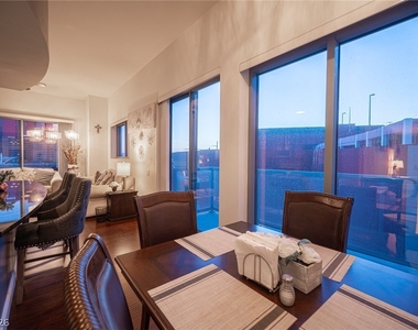 200 W Sahara Avenue - Photo Thumbnail 16