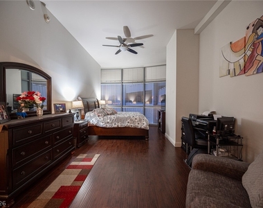 200 W Sahara Avenue - Photo Thumbnail 22