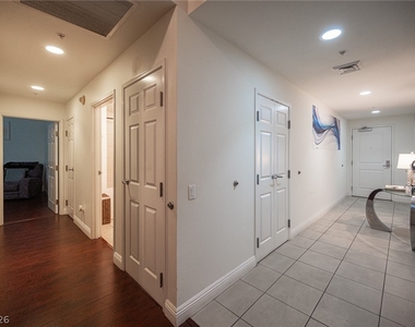 200 W Sahara Avenue - Photo Thumbnail 3