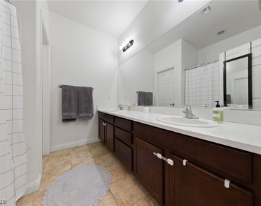 7544 Nicklin Street - Photo Thumbnail 14