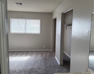 5188 Garden Lane - Photo Thumbnail 26