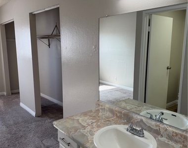 5188 Garden Lane - Photo Thumbnail 25