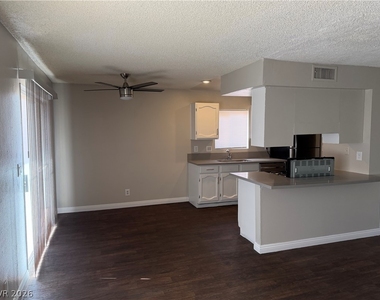 5188 Garden Lane - Photo Thumbnail 17