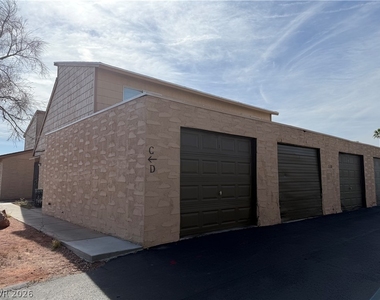 5188 Garden Lane - Photo Thumbnail 3