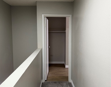 5188 Garden Lane - Photo Thumbnail 34