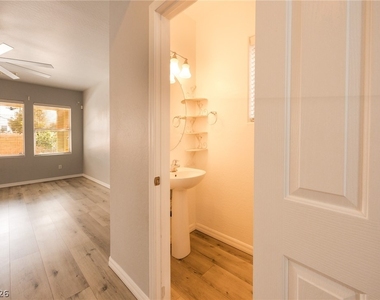 8253 Arden Landing Place - Photo Thumbnail 10