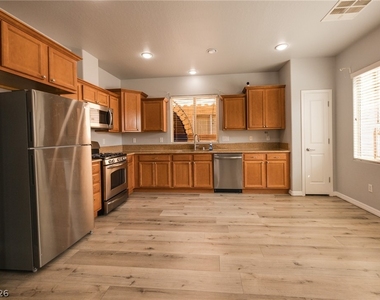 8253 Arden Landing Place - Photo Thumbnail 18