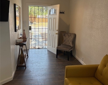 611 Bell Drive - Photo Thumbnail 5