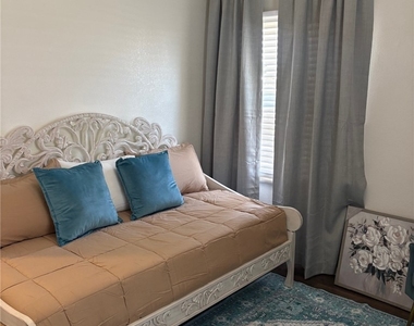 611 Bell Drive - Photo Thumbnail 12