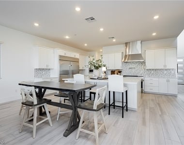 322 Natoire Court - Photo Thumbnail 17