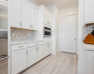 322 Natoire Court - Photo Thumbnail 15