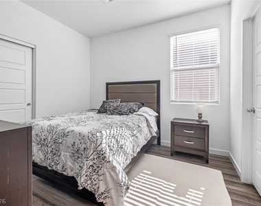 9446 Sequoia Ridge Avenue - Photo Thumbnail 18