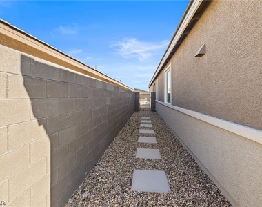9446 Sequoia Ridge Avenue - Photo Thumbnail 25