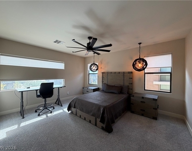 66 Pristine Glen Street - Photo Thumbnail 14