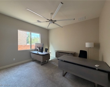 66 Pristine Glen Street - Photo Thumbnail 13
