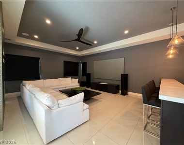 66 Pristine Glen Street - Photo Thumbnail 5