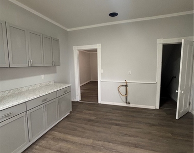 622-632 Lewis Street - Photo Thumbnail 1