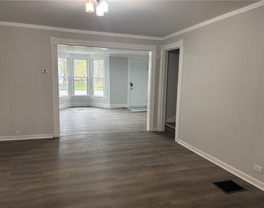 622-632 Lewis Street - Photo Thumbnail 5