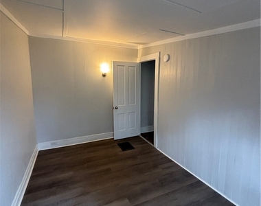 622-632 Lewis Street - Photo Thumbnail 6