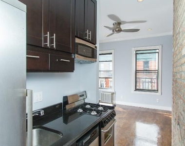 232 Elizabeth Street - Photo Thumbnail 2
