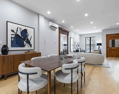 307 West 136th Street - Photo Thumbnail 4