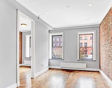 204 East 13th Street - Photo Thumbnail 2