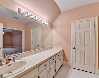 1000 Grayson Parkway - Photo Thumbnail 42