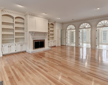 1000 Grayson Parkway - Photo Thumbnail 4