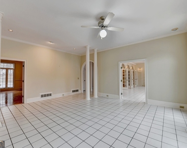 1000 Grayson Parkway - Photo Thumbnail 17