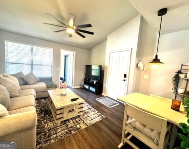 211 North Avenue - Photo Thumbnail 5