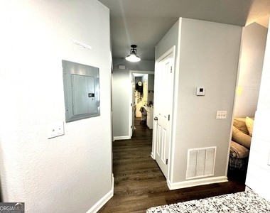 211 North Avenue - Photo Thumbnail 9