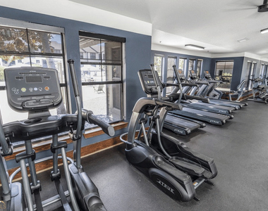 211 North Avenue - Photo Thumbnail 21