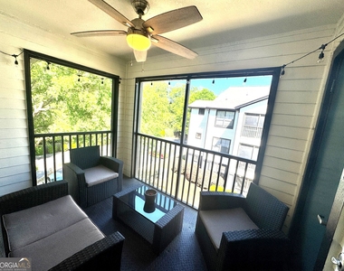 211 North Avenue - Photo Thumbnail 3
