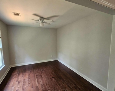 6141 Long Shore Drive - Photo Thumbnail 9
