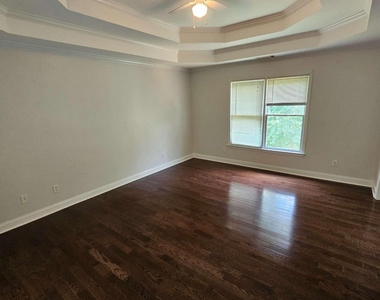 6141 Long Shore Drive - Photo Thumbnail 8